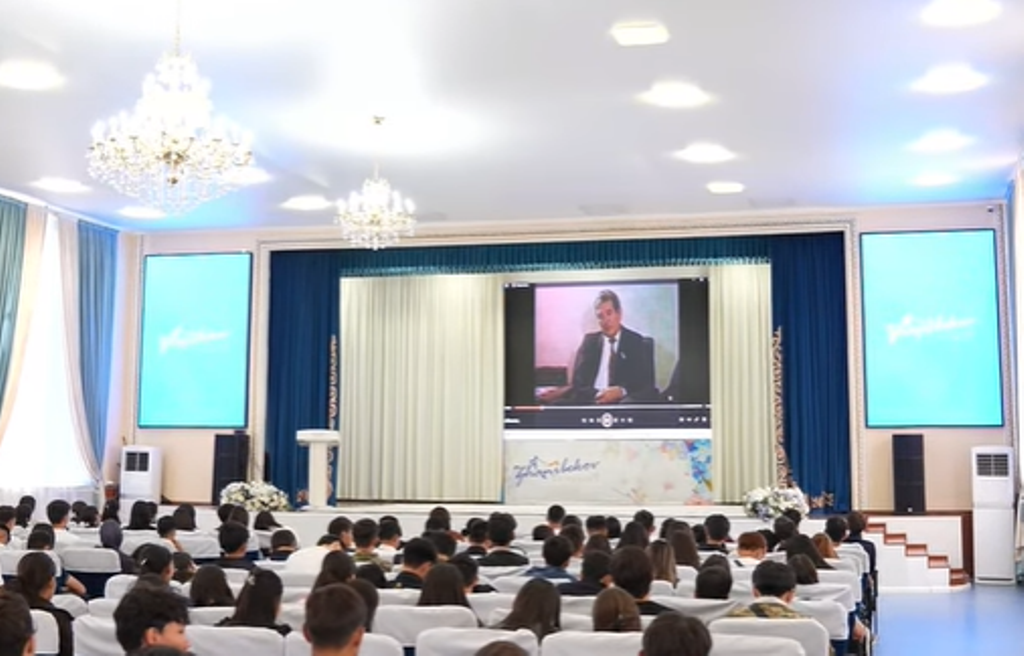 ЖАСТАР ЖӘНІБЕКОВТІ БІЛЕ МЕ?