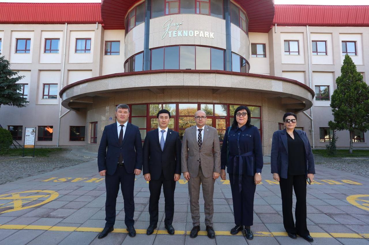 ZHANIBEKOV UNIVERSITY ДЕЛЕГАЦИЯСЫНЫҢ ТҮРКИЯ САПАРЫНА ЕКІНШІ КҮНІ ЖАЛҒАСУДА