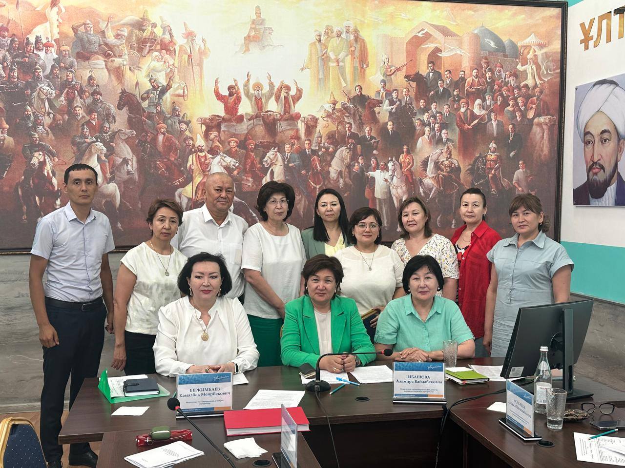 ФИЛОСОФИЯ ДОКТОРЫ ҒЫЛЫМИ ДӘРЕЖЕСІН ИЕЛЕНДІ!