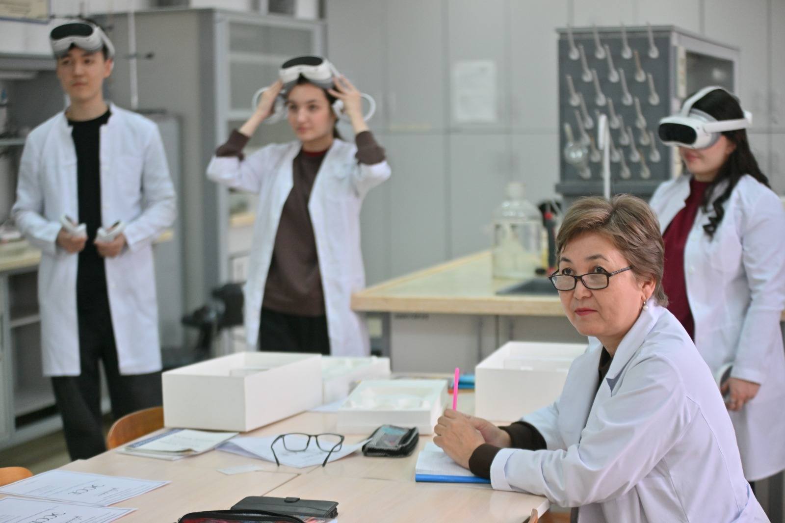 ЖАРАТЫЛЫСТАНУ ҒЫЛЫМЫНДАҒЫ ВИРТУАЛДЫ ЗЕРТХАНА