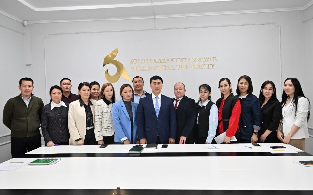 ЖАС ҒАЛЫМДАРМЕН АШЫҚ ДИАЛОГ